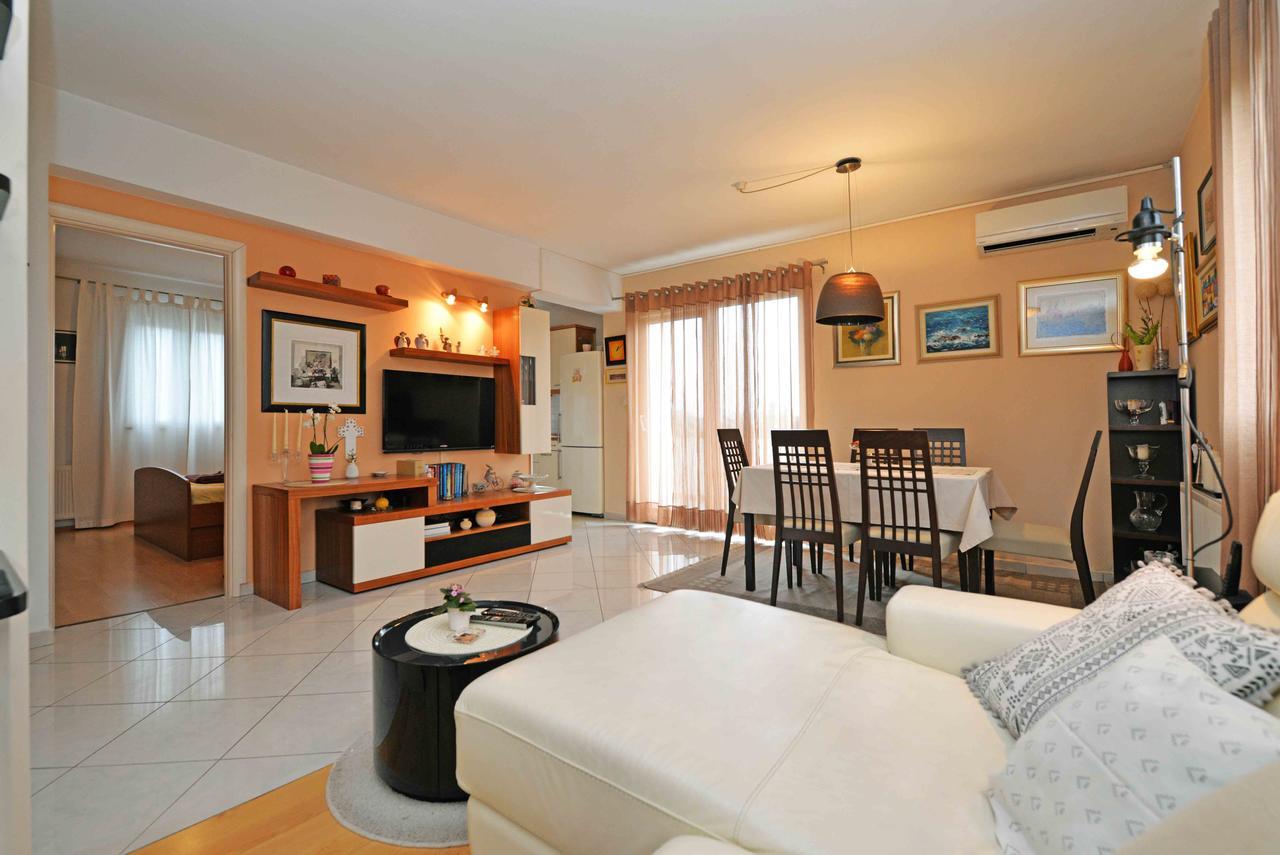 Holiday Apartment Ivan Murter Bagian luar foto