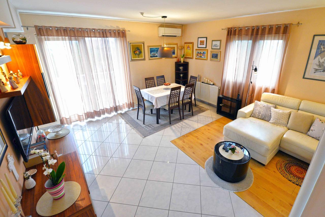 Holiday Apartment Ivan Murter Bagian luar foto